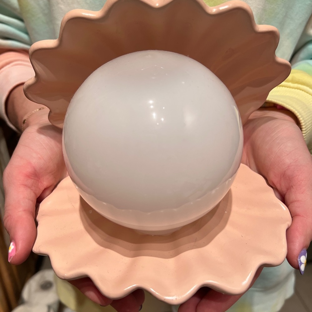 Pink Shell Lamp - Picture 5 of 10